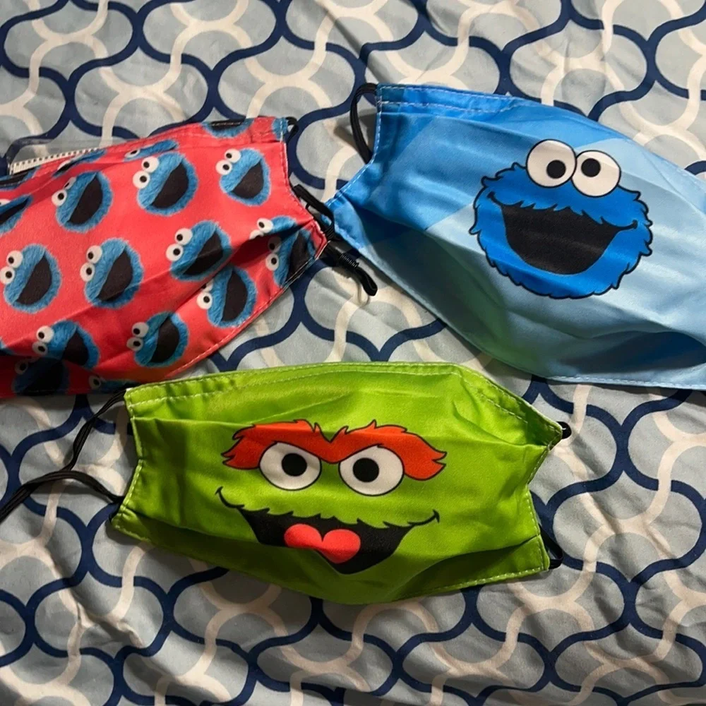 New set/3 Sesame Street face masks
